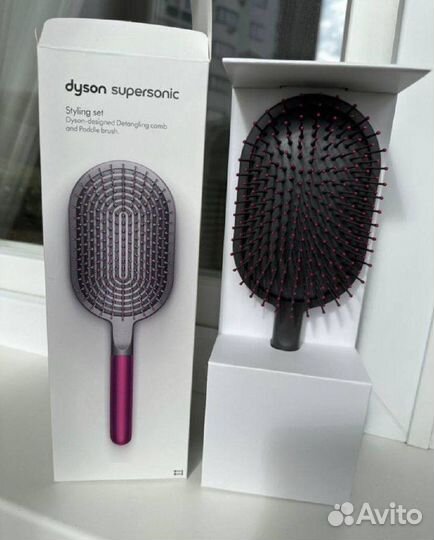 Расческа Dyson Lux