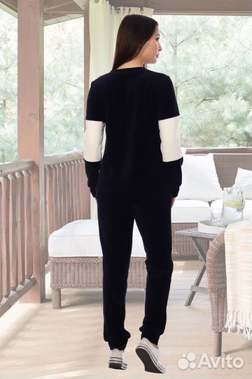 Новый велюровый костюм 46