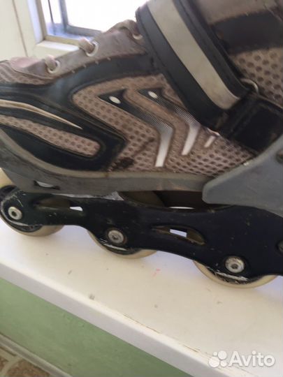 Роликовые коньки