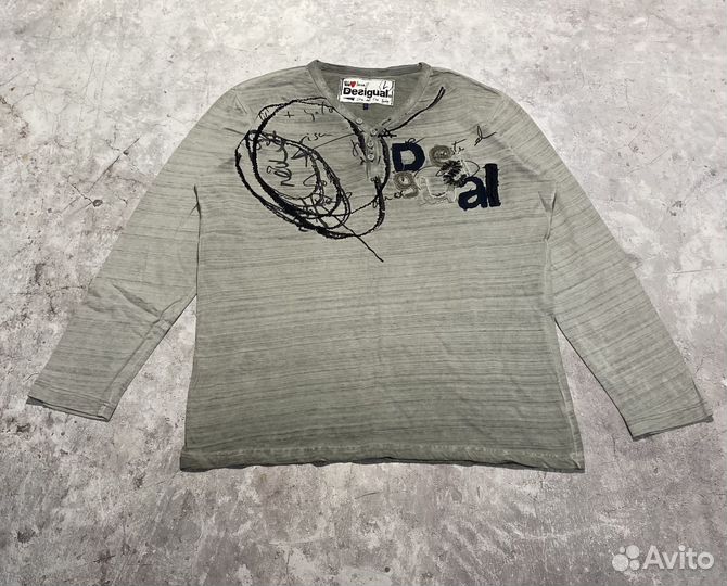 Лонгслив affliction xzavier gothic archaic type