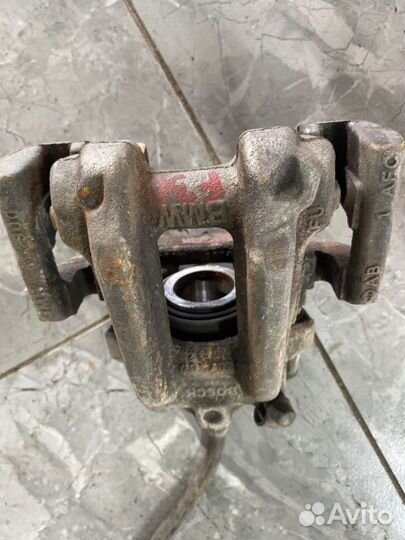 Суппорт тормозной задний Bmw 3-Series F30