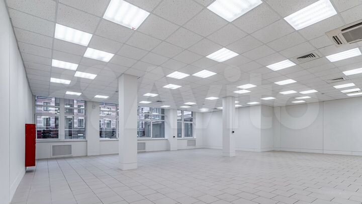 Сдам торговое помещение, 205.8 м²