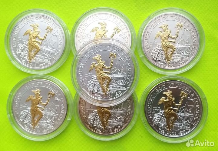 Серебряная монета с позолотой 