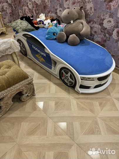 Кровать машина