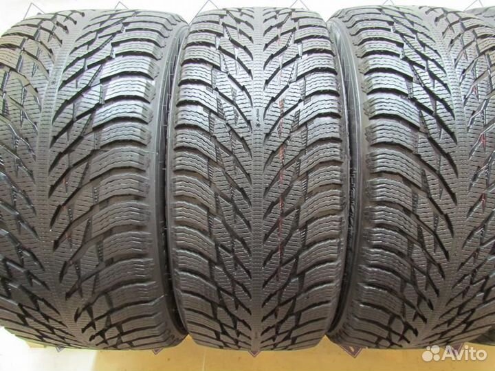 Nokian Tyres Hakkapeliitta R3 SUV 275/45 R21 и 315/40 R21 96R