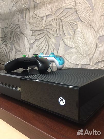 Игровая приставка xbox one