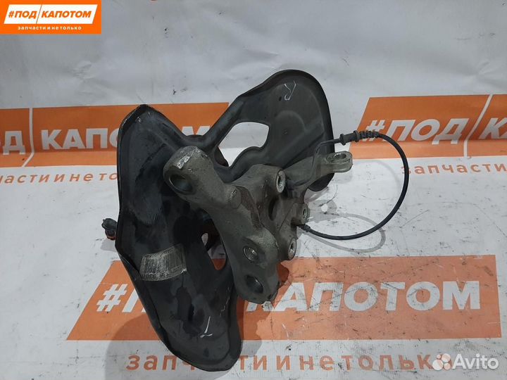 Кулак передний правый Mercedes-Benz C-Класс W204