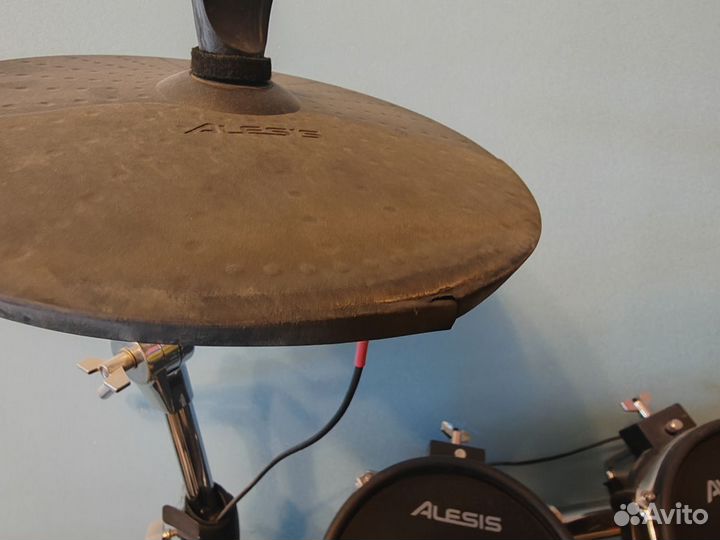 Электронные барабаны Alesis Command Mesh Kit