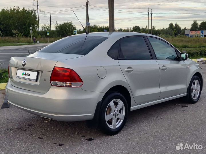Volkswagen Polo 1.6 AT, 2013, 123 900 км