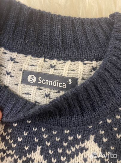 Свитер с оленем