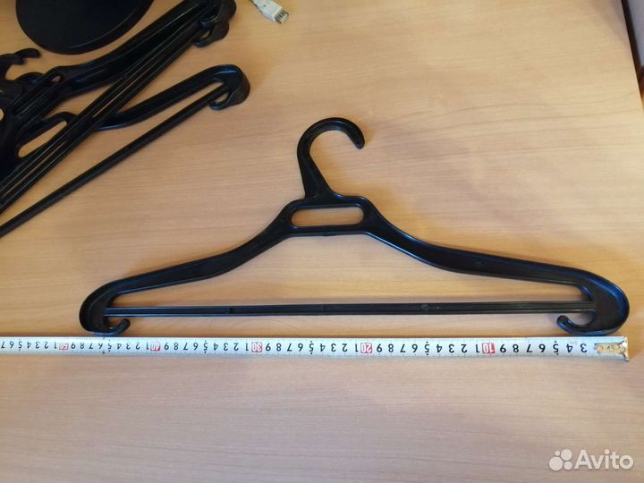 Вешалки плечики