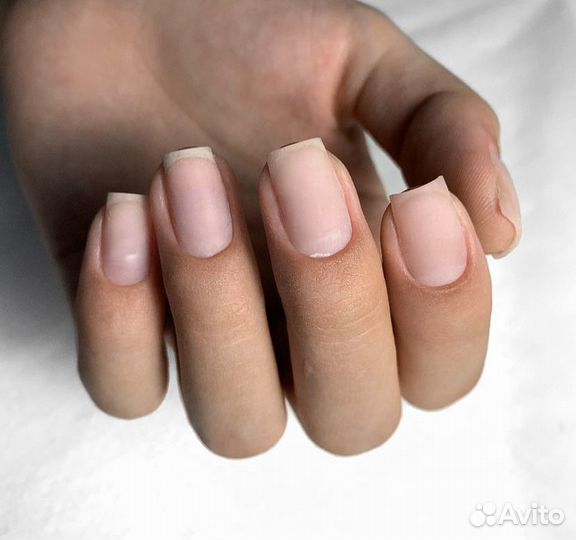 Маникюр педикюр