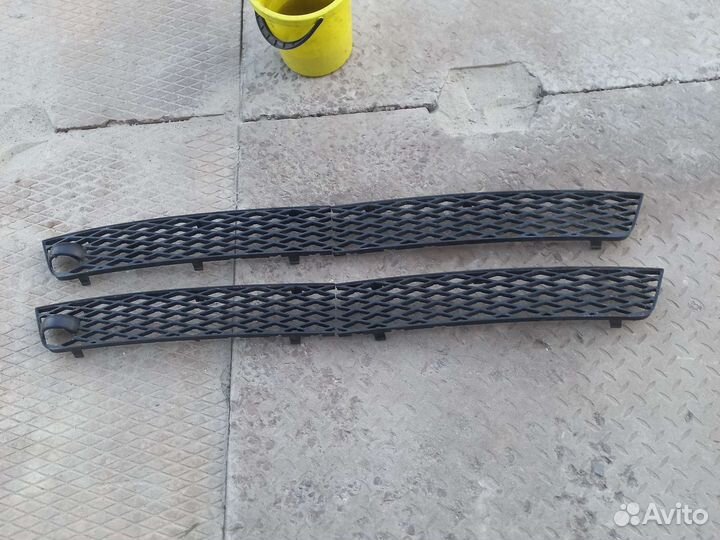 Ford Galaxy/VW Sharan(00-06) решётки бампера перед