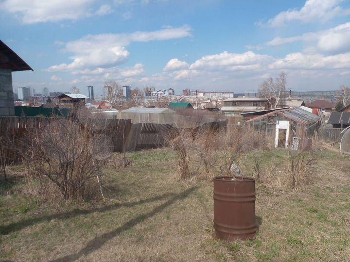 Дача 18 м² на участке 6 сот.