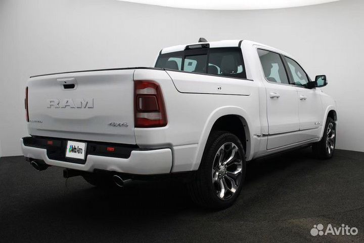 RAM 1500 5.7 AT, 2023, 10 000 км