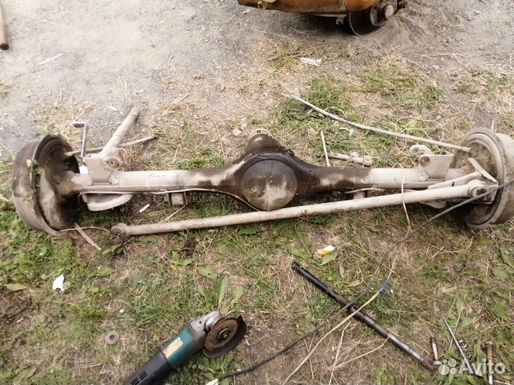 Запчасти на ваз 2106