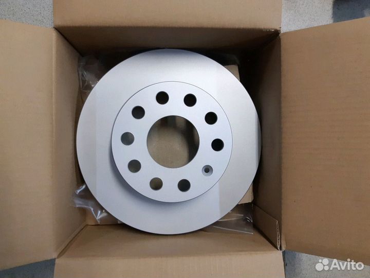 Диск тормозной задний VW Audi Skoda Seat