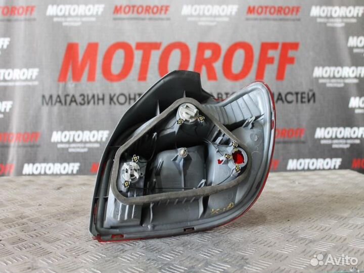 Стоп левый Toyota Vitz NCP10 52-004 А862