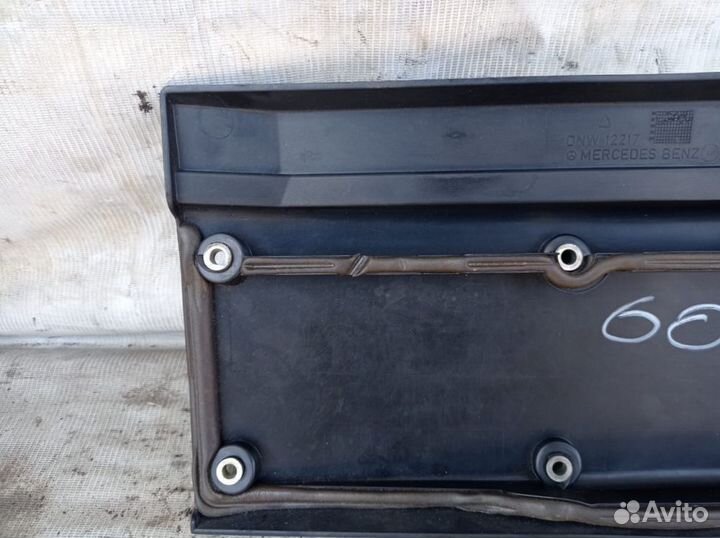 Декоративная крышка двс om606 Мерседес w210