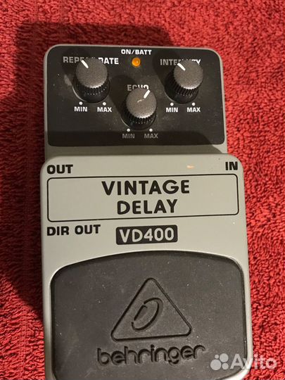 Гитарная педаль benringer vintage delay