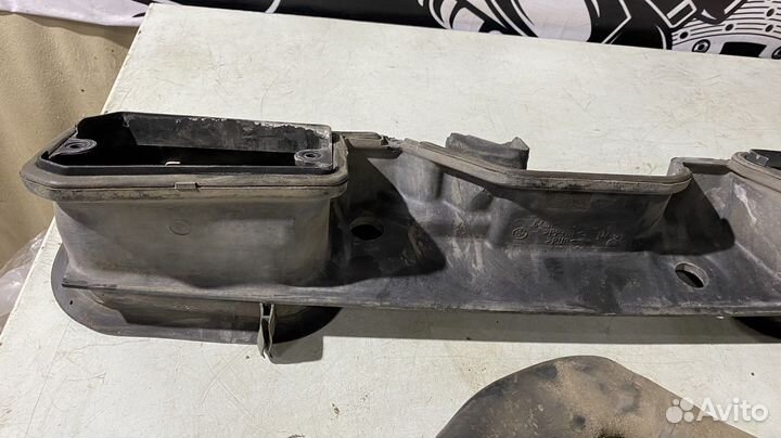 Воздухозаборник воздушного фильтра BMW 7 E38