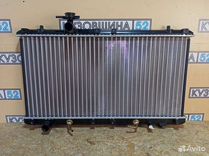 Радиатор охлаждения Suzuki Liana (01-04г) ат