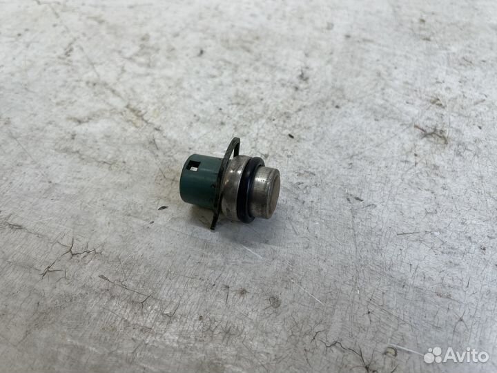 Датчик охлаждающей жидкости для Volkswagen Golf 2