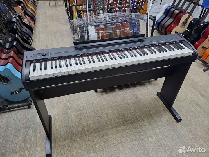 Цифровое фортепиано чёрное Orla Stage Starter