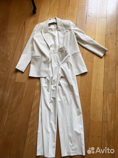 Брючный костюм женский 42 44