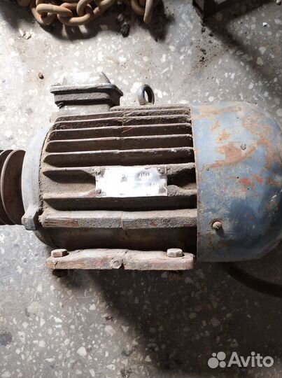 Электродвигатели в ассортименте