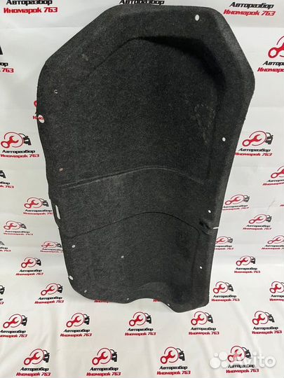 Обшивка крышки багажника на Nissan teana J31