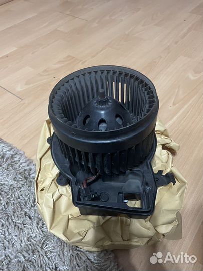 Вентилятор печки Mercedec c-класса