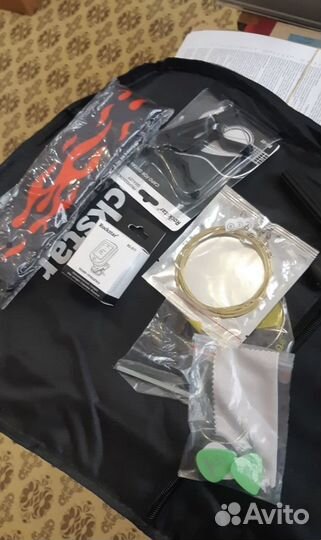 Акустическая гитара