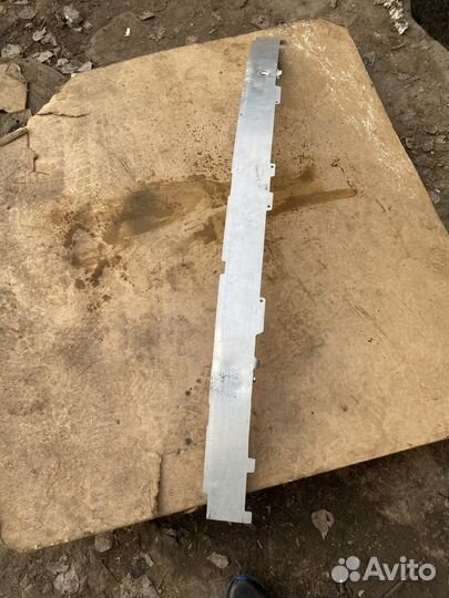 Усилитель бампера Bmw 7 F01/F02 передний