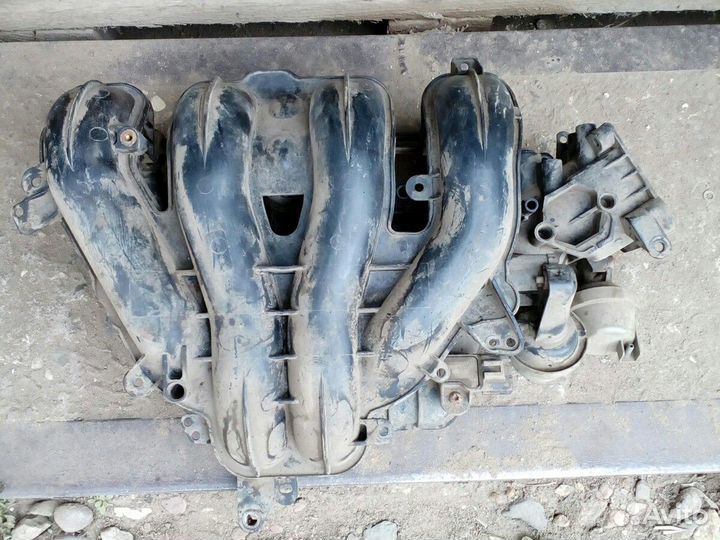 Коллектор впускной форд 1.8 2.0