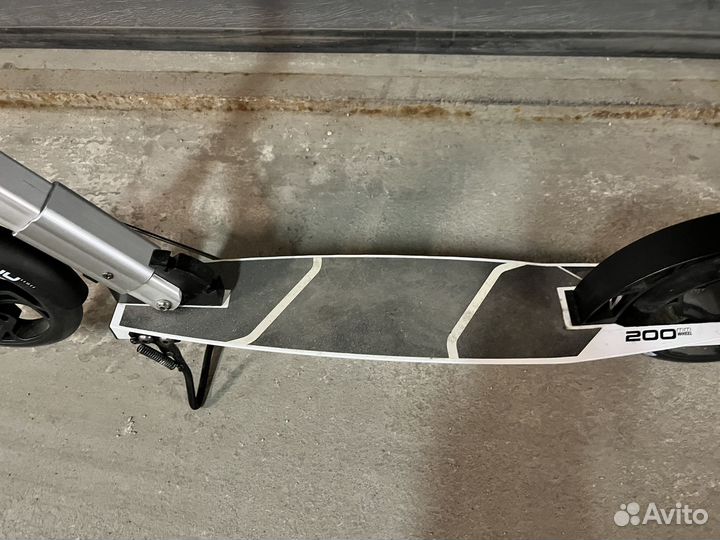 Детский самокат Roces 200, белый