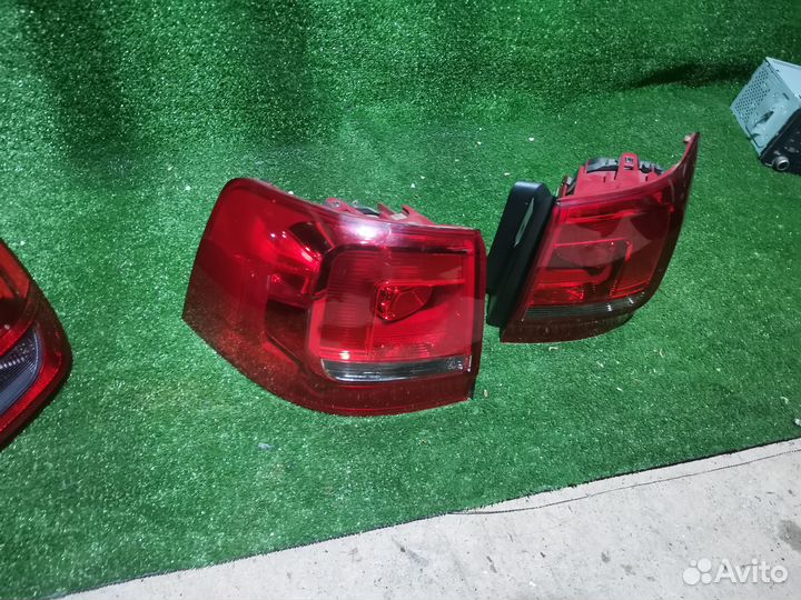 Фонарь задний левый правый Volkswagen Sharan 7N1