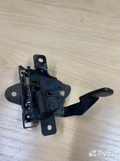 Замок капота hyundai solaris