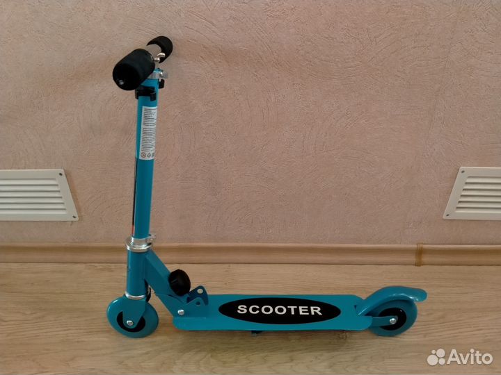Самокат детский новый