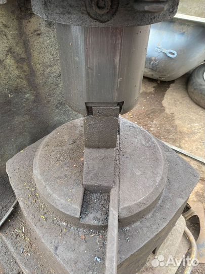 Молот кузнечный