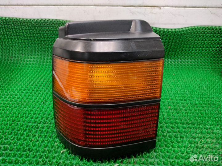 Фонарь внешний задний левый Volkswagen Passat B3