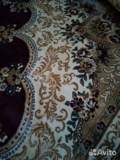 Ковёр шерстяной и шёлковый