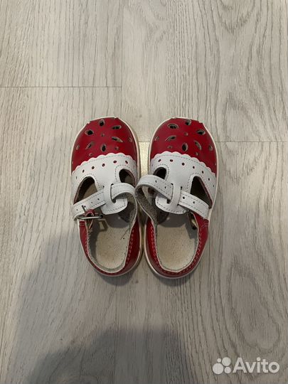 Босоножки летние на девочку