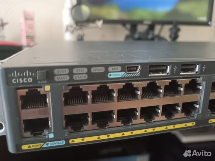 Управляемый коммутатор Cisco Catalyst 2960-X