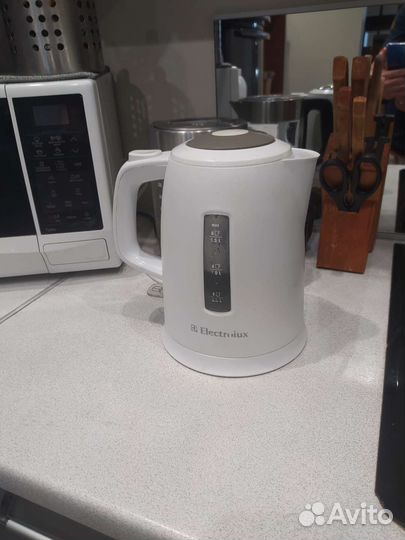 Чайник электрический Electrolux