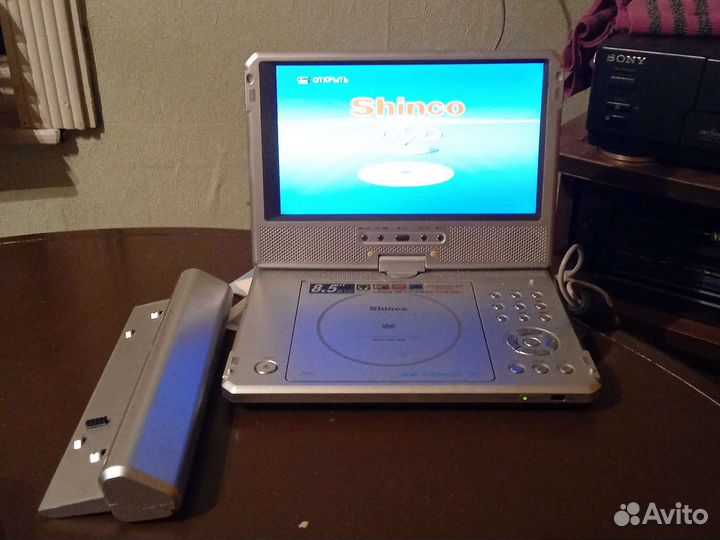 Портативный видеопроигрыватель