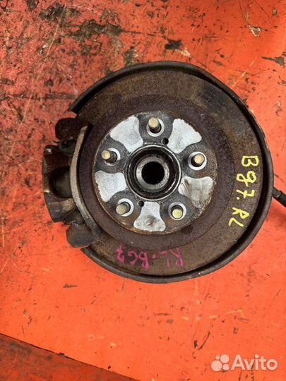 Ступица задняя левая Subaru Legacy BG7 EJ22E 1994