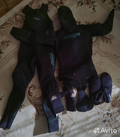 Гидрокостюм