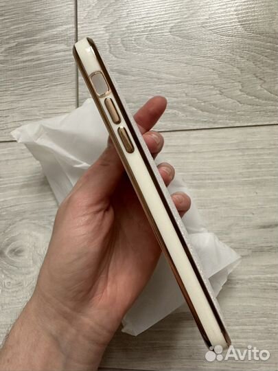Чехол на iPhone 11 новый