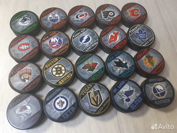 Шайбы хоккейные с командами нхл
